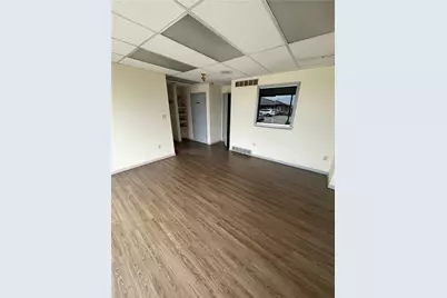 235 Longfellow St, Vandergrift, PA 15690 - Photo 5