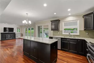 1805 Pioneer Dr, Sewickley, PA 15143 - Photo 11
