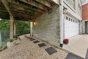 945 Roland Rd, Wilkins Township, PA 15221 - Photo 31