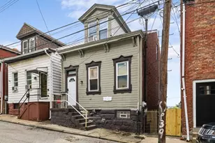 2129 Straubs Ln, Pittsburgh, PA 15212 - Photo 1