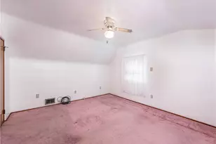 130 N Wren Dr, Scott Township, PA 15243 - Photo 13