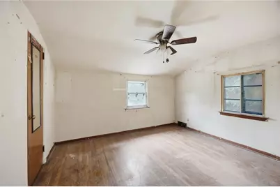 1391 Laketon Rd, Pittsburgh, PA 15221 - Photo 15