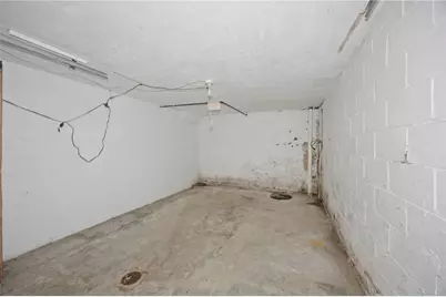 1391 Laketon Rd, Pittsburgh, PA 15221 - Photo 17