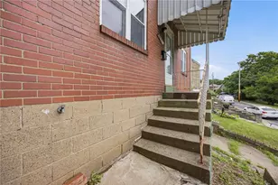 1391 Laketon Rd, Pittsburgh, PA 15221 - Photo 3