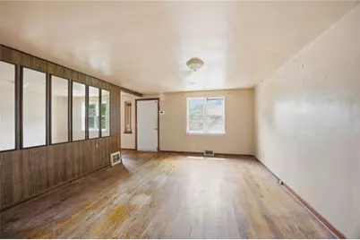 1391 Laketon Rd, Pittsburgh, PA 15221 - Photo 5