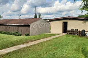 815 817 819 821 Second St, Ellwood City, PA 16117 - Photo 9