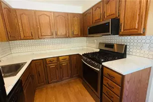 3174 New Hampshire Dr, Lower Burrell, PA 15068 - Photo 17