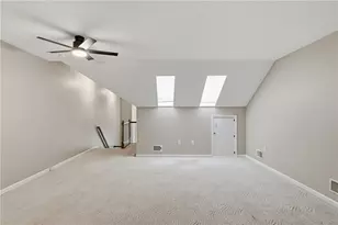 117 Linden Ct, Seven Fields Boro, PA 16046 - Photo 15
