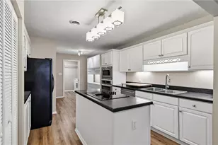 117 Linden Ct, Seven Fields Boro, PA 16046 - Photo 11
