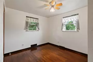 113 5th Ave, West Mifflin, PA 15122 - Photo 19