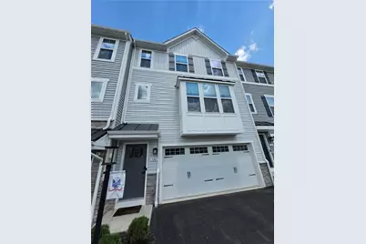 120 Crown Street, McKees Rocks, PA 15136 - Photo 1