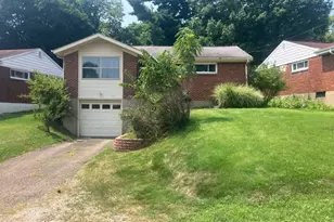 133 Windsor Dr, Pittsburgh, PA 15235 - Photo 1