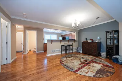 602 Berrington Ct, Bethel Park, PA 15102 - Photo 9