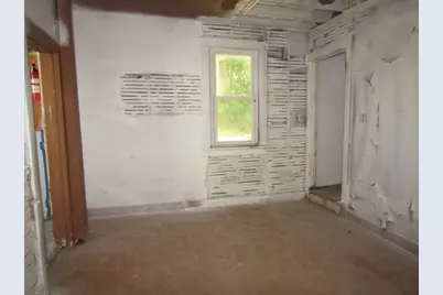 303 Flowers Ave, Pittsburgh, PA 15207 - Photo 9