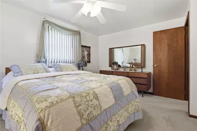 1031 Sharon Dr, Rostraver, PA 15012 - Photo 15