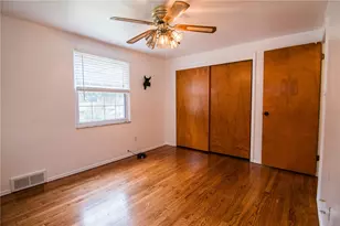 138 Matterhorn Rd, Monroeville, PA 15146 - Photo 11