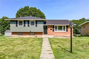 1110 Skyline Dr, Hempfield Township, PA 15601 - Photo 1