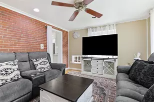 272 Lynn Dr, Pittsburgh, PA 15236 - Photo 17