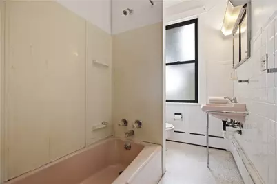 208 W New Castle St, Zelienople, PA 16063 - Photo 27