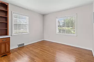 595 Kenilworth Dr, Pittsburgh, PA 15228 - Photo 9