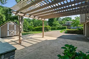 595 Kenilworth Dr, Pittsburgh, PA 15228 - Photo 45