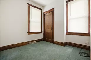 208 W New Castle St, Zelienople, PA 16063 - Photo 29