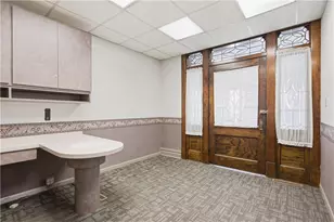 208 W New Castle St, Zelienople, PA 16063 - Photo 21