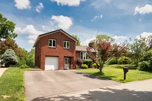 456 Regency Dr, Pittsburgh, PA 15239 - Photo 1