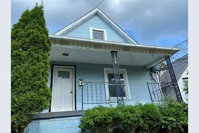 255 Hamilton Ave, Farrell, PA 16121 - Photo 7