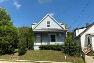 255 Hamilton Ave, Farrell, PA 16121 - Photo 3