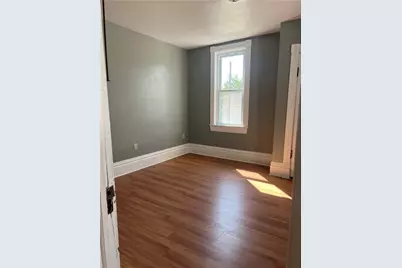 121 Hamilton Ave, Vandergrift, PA 15690 - Photo 11