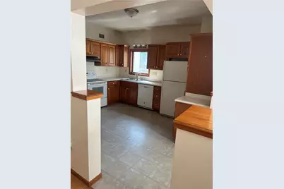 121 Hamilton Ave, Vandergrift, PA 15690 - Photo 7