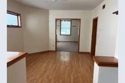 121 Hamilton Ave, Vandergrift, PA 15690 - Photo 5