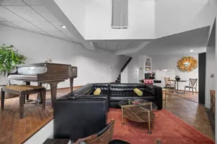 23 Seneca St, Pittsburgh, PA 15219 - Photo 5