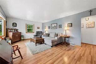 32 John Dr, Hanover Township, PA 15021 - Photo 3