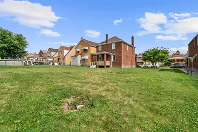 129 E Schwab Ave, Munhall, PA 15120 - Photo 29