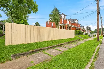 1227 Sycamore St, Connellsville, PA 15425 - Photo 41