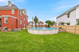 1227 Sycamore St, Connellsville, PA 15425 - Photo 37