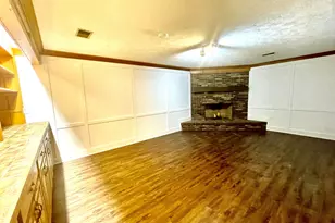 1010 River Oaks Dr, Pittsburgh, PA 15215 - Photo 5