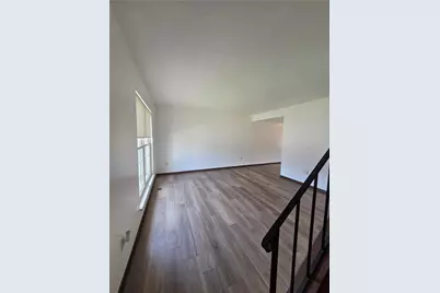 111 E Pike St, Canonsburg, PA 15317 - Photo 3