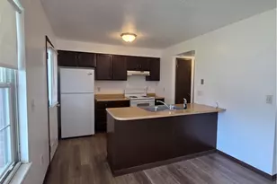 111 E Pike St, Canonsburg, PA 15317 - Photo 11
