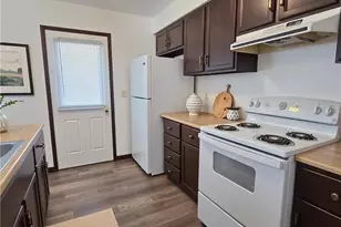 111 E Pike St, Canonsburg, PA 15317 - Photo 13