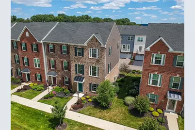 115 Sample Ln, Cranberry Township, PA 16066 - Photo 3