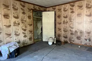 482 Liberty Ave, Donora, PA 15033 - Photo 23