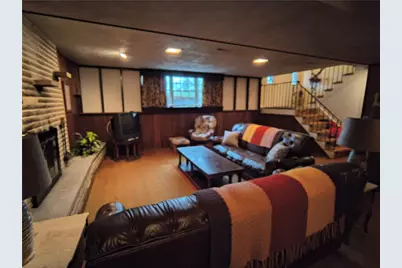 106 Elise Dr, Center Township, PA 16001 - Photo 27