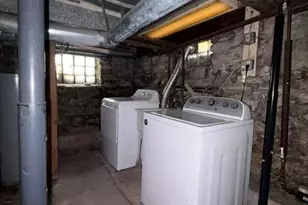 767 Anaheim St, Pittsburgh, PA 15219 - Photo 17