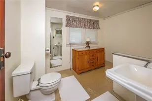 215 Forward Ln, Forward Township, PA 16033 - Photo 15