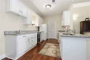 246 Adams Pointe Blvd, Adams Township, PA 16046 - Photo 5