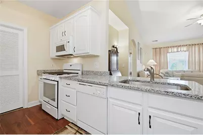 246 Adams Pointe Blvd #5, Adams Township, PA 16046 - Photo 7