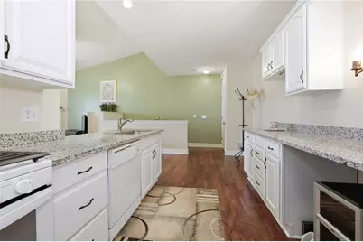 246 Adams Pointe Blvd #5, Adams Township, PA 16046 - Photo 9